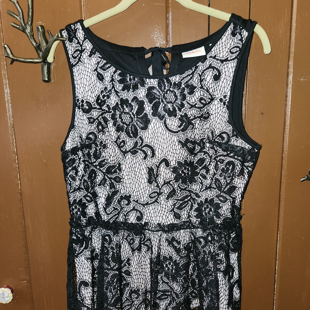 Deletta Black and White Lace Tank Top